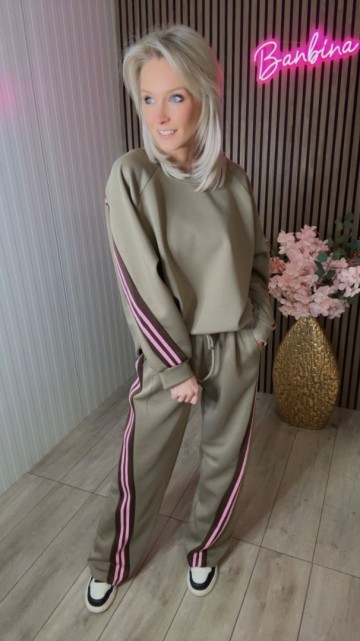 7e7fd990 8e0f 4c2e a936 0d2ab3e2f5b7