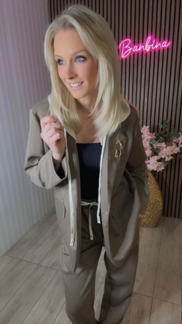 7f7b21a5 f822 4b62 8360 5186935419c0