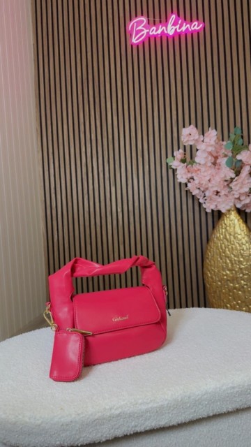 8b425215 aefa 47bc 9237 ff7dbb42f63a