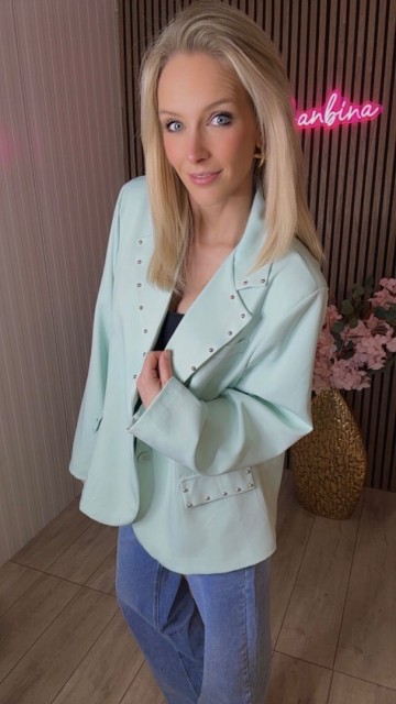 B2f4dd7f b831 4e87 9d6d 853f50b02984