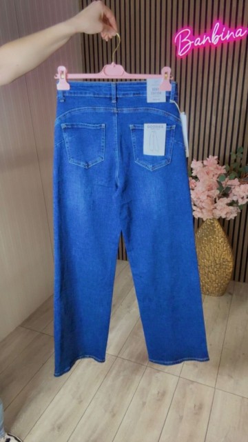 C6174778 8f53 4951 b809 159e9f60f7bf