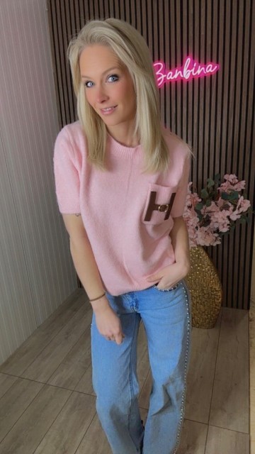 E9b76381 94ef 4085 8809 efcac636f9ec