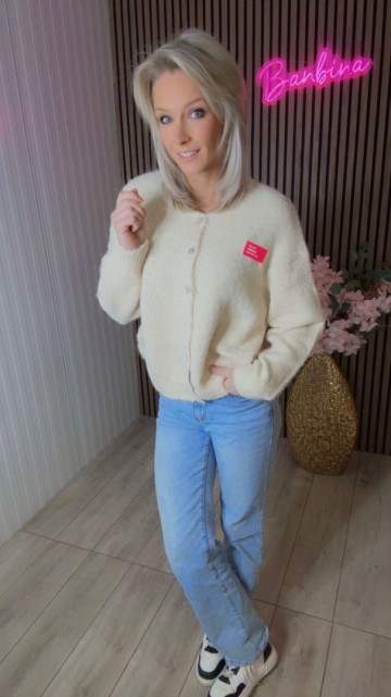 F953344d 256e 486d abf7 5aa248304881